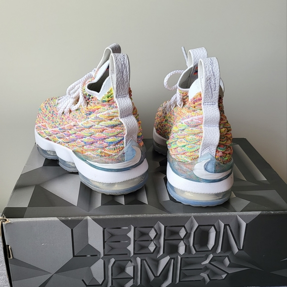 LeBron XV Fruity Pebbles - Picture 3 of 4